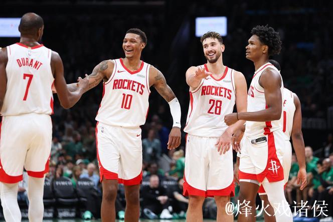 哈登称赞火箭重建成功，申京阿门小贾成长显著